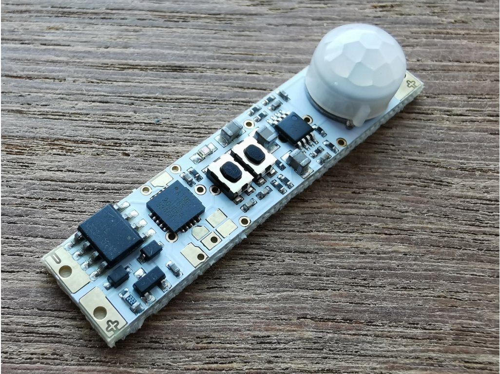 Pohybový spínač pro LED pásky 12/24V do profilů, stmívatelný