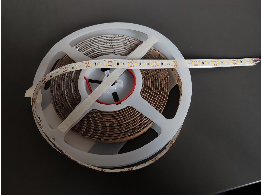 LED pásek 9,6W/m 12V IP50